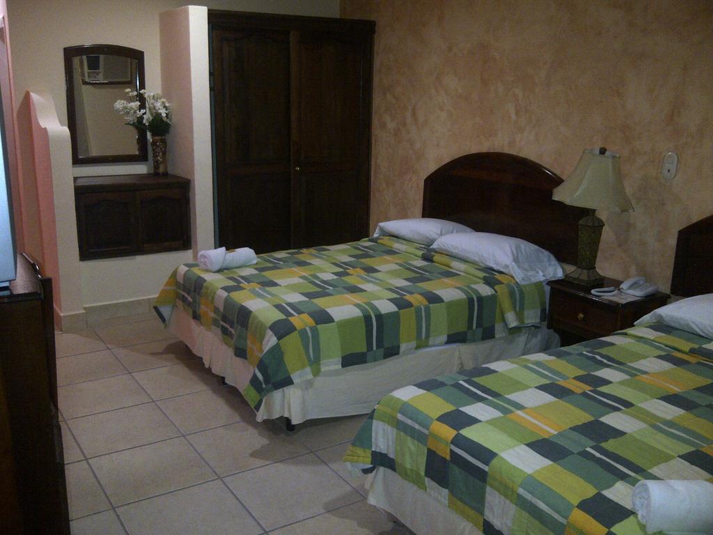 Hotel Cibeles La Ceiba Phòng bức ảnh