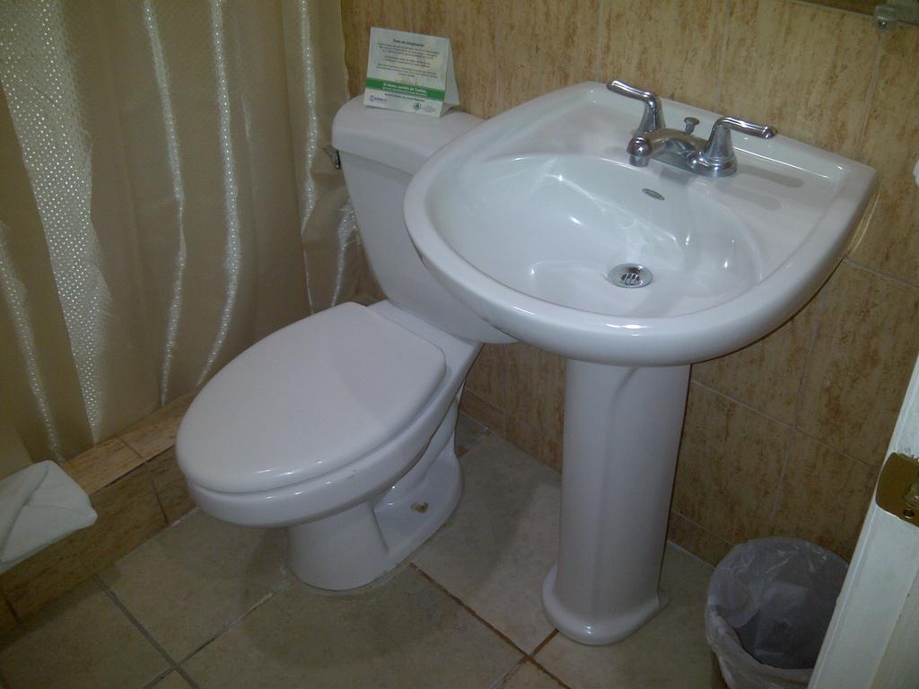 Hotel Cibeles La Ceiba Phòng bức ảnh