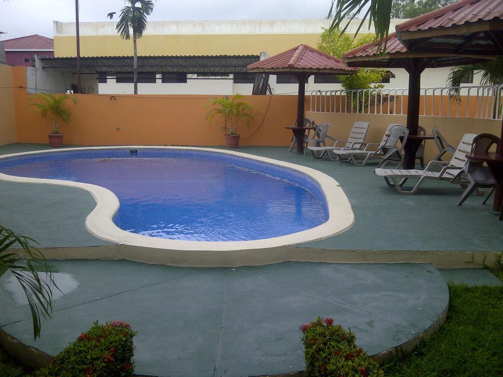 Hotel Cibeles La Ceiba Ngoại thất bức ảnh