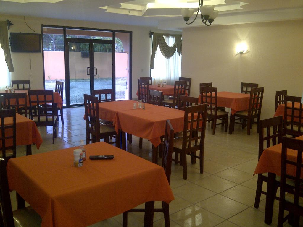 Hotel Cibeles La Ceiba Ngoại thất bức ảnh