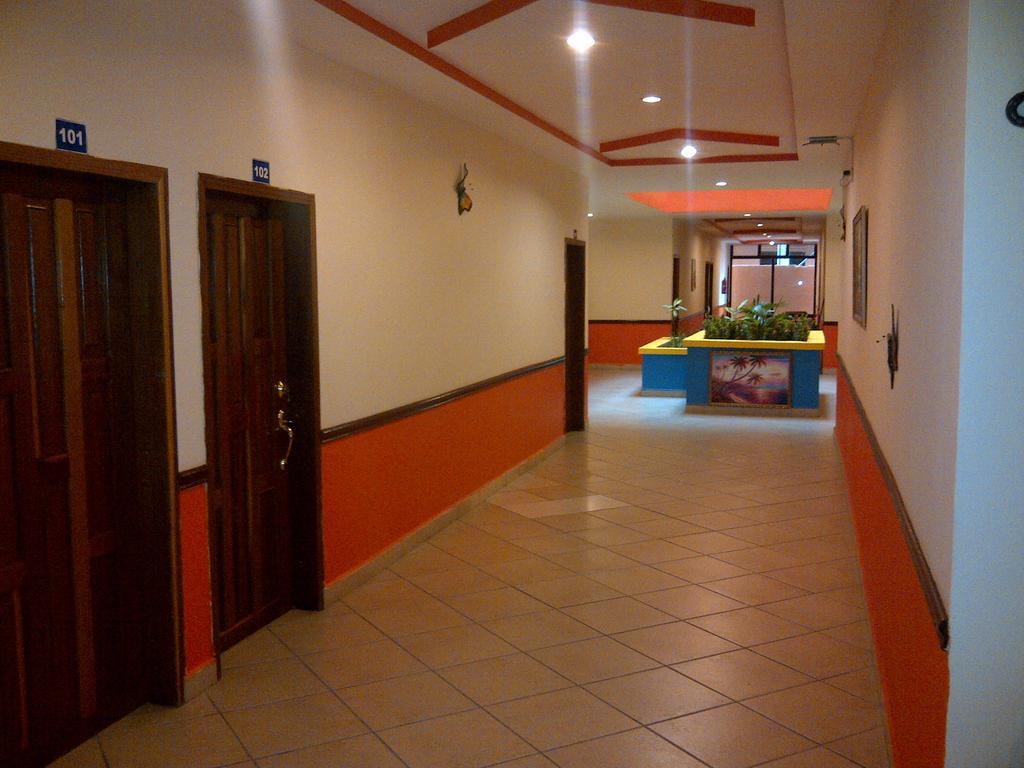 Hotel Cibeles La Ceiba Ngoại thất bức ảnh